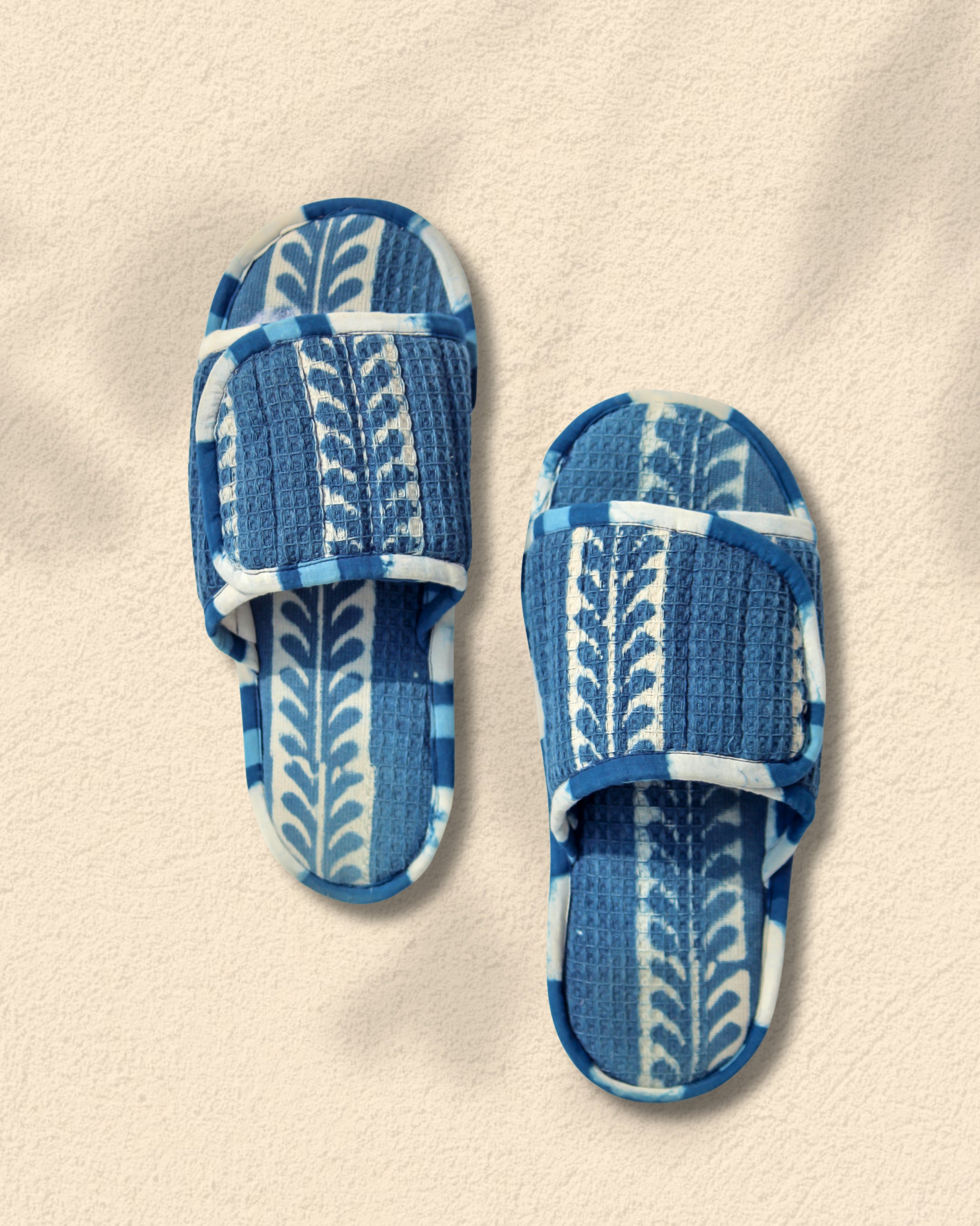 Neelu Kloud Slippers - Indigo